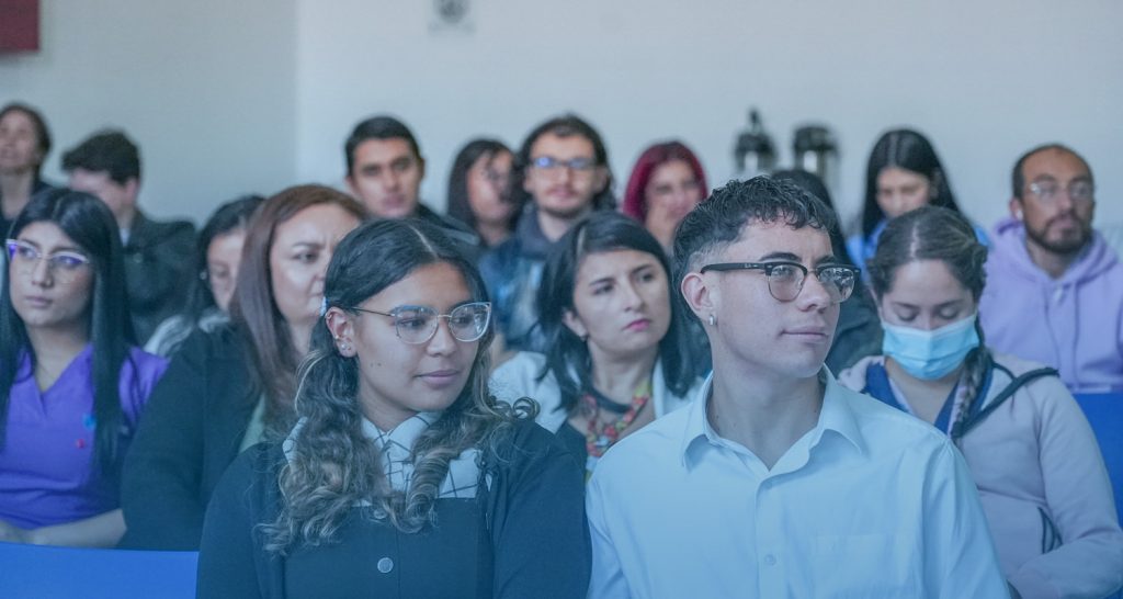 ¿Qué pasa si mi promedio ponderado del periodo académico es menor a 3.0?