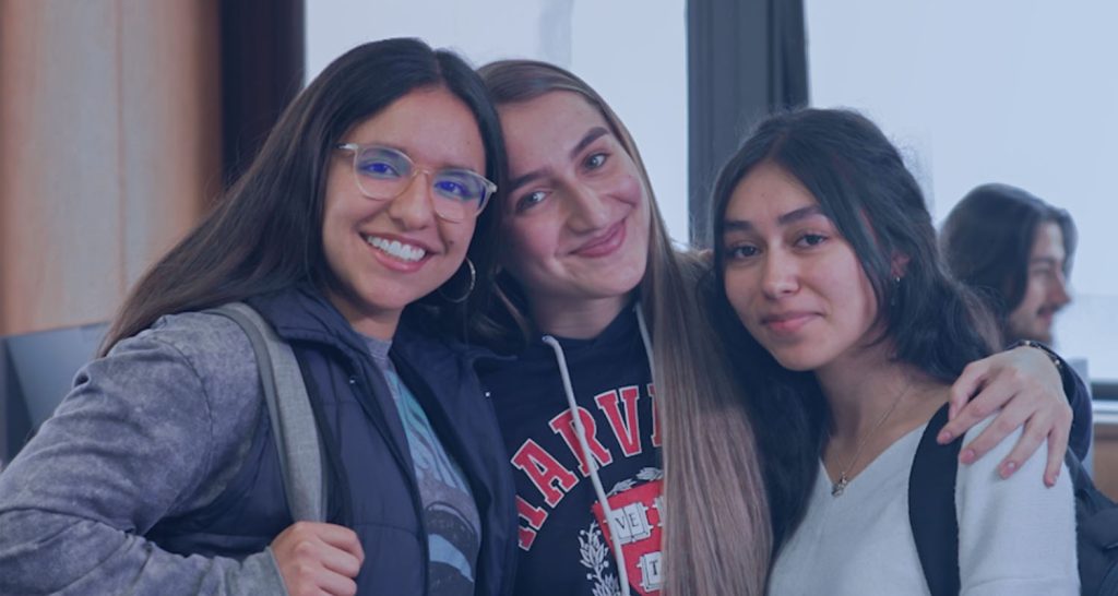 Conoce los candidatos a la Beca de Honor a la Excelencia Académica 2025-I Conoce los candidatos a la Beca de Honor a la Excelencia Académica 2025-I